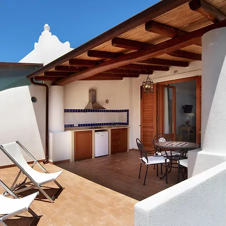 アパートホテル Mendolita リーパリ