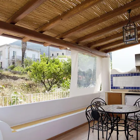 アパートホテル Mendolita