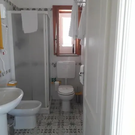 アパートホテル Mendolita リーパリ