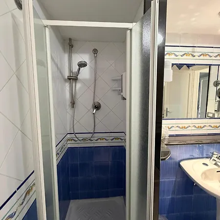 Mendolita Ξενοδοχείο με διαμερίσματα 4*
