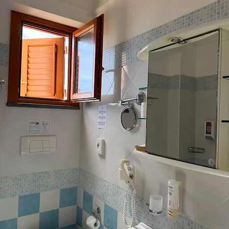 Mendolita Ξενοδοχείο με διαμερίσματα Λίπαρι