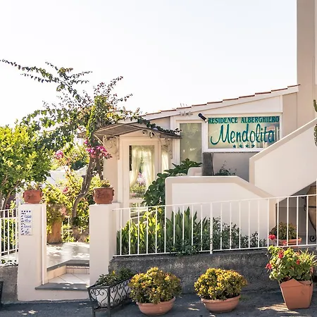 Mendolita Aparthotel 4*