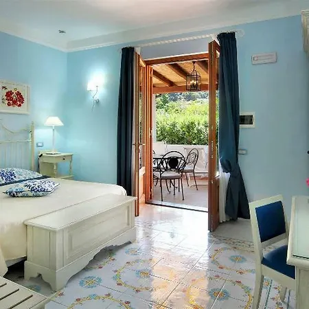 Aparthotel Mendolita
